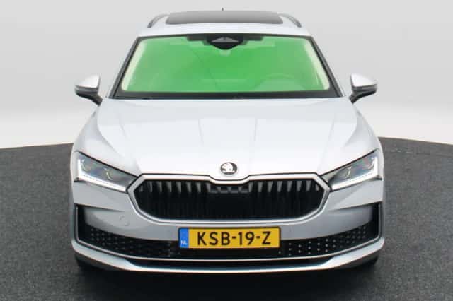 Škoda Superb (2025) thumbnail 5