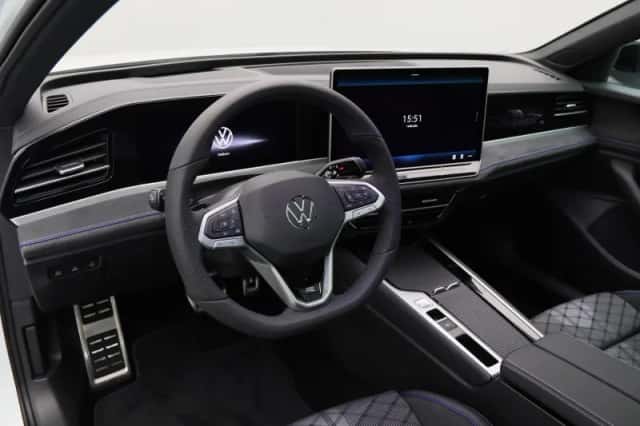 Volkswagen Passat (2026) thumbnail 3
