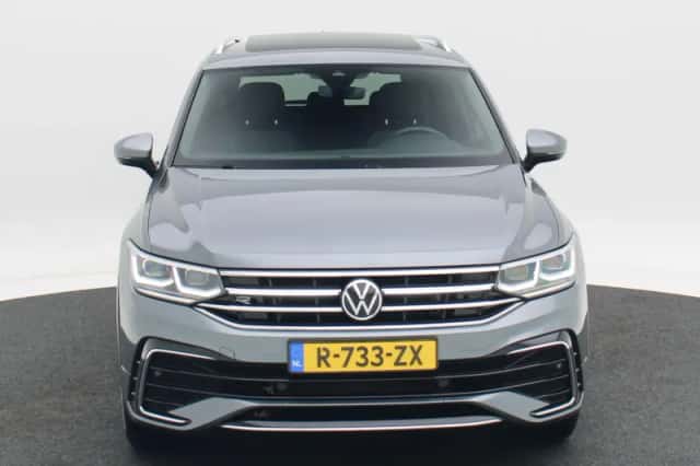 Volkswagen Tiguan (2023) thumbnail 4