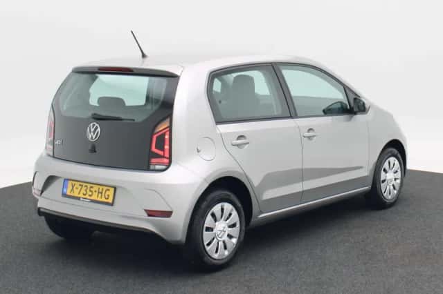 Volkswagen Up! (2023) thumbnail 2
