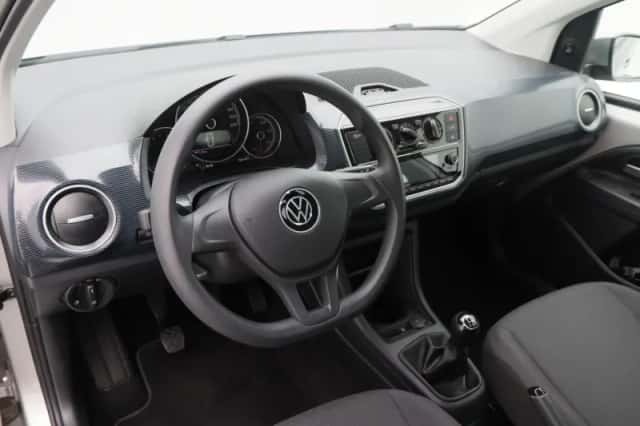 Volkswagen Up! (2023) thumbnail 3