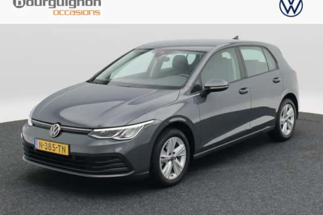 Volkswagen Golf (2021) thumbnail 1