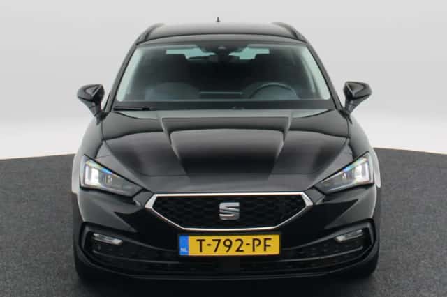 SEAT Leon Sportstourer (2023) thumbnail 4