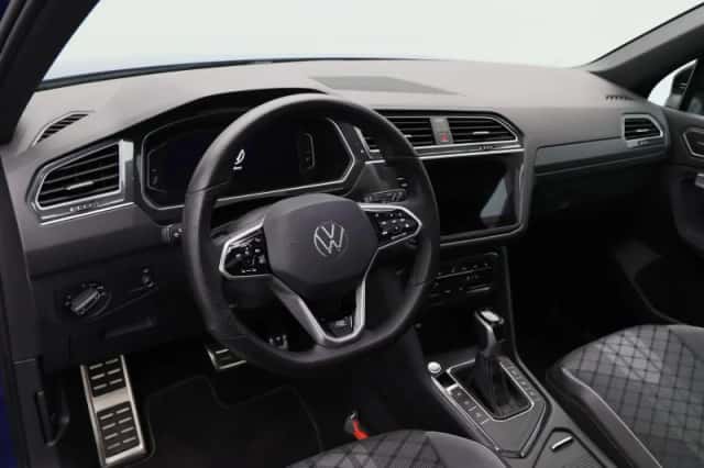 Volkswagen Tiguan (2023) thumbnail 3