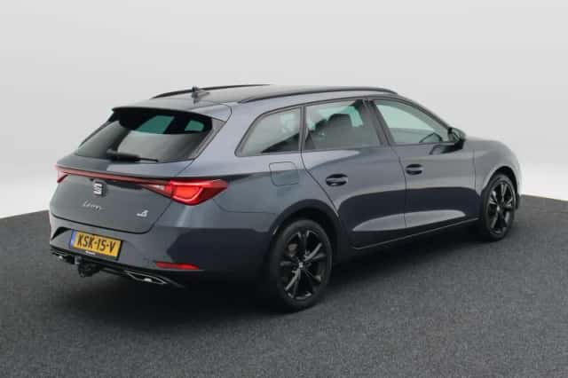 SEAT Leon Sportstourer (2025) thumbnail 3