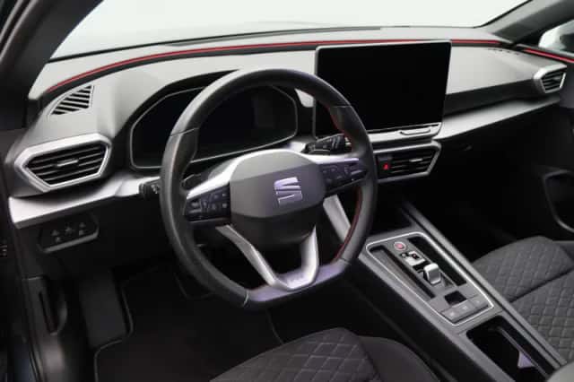 SEAT Leon Sportstourer (2025) thumbnail 4