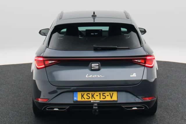 SEAT Leon Sportstourer (2025) thumbnail 6