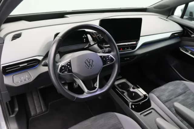Volkswagen ID.4 (2023) thumbnail 4