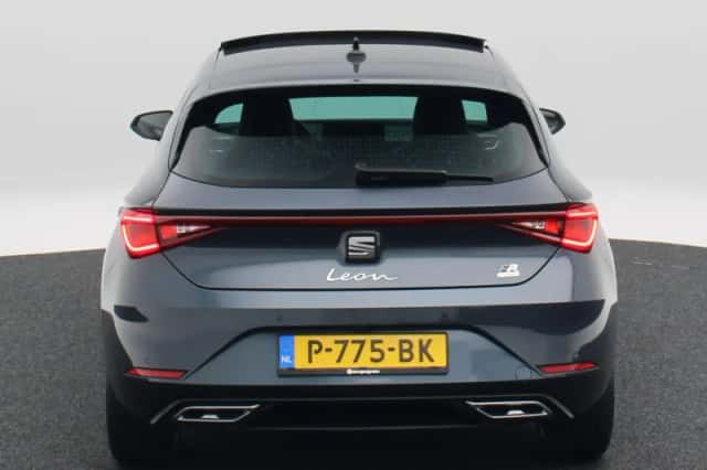 SEAT Leon (2021) thumbnail 6