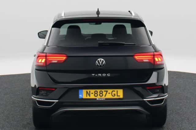 Volkswagen T-Roc (2021) thumbnail 6