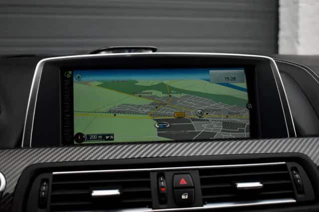 BMW 6-Serie (2013) thumbnail 13