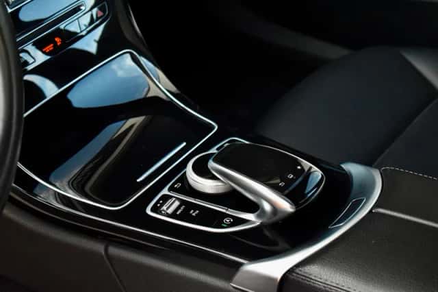 Mercedes-Benz C-Klasse (2015) thumbnail 16