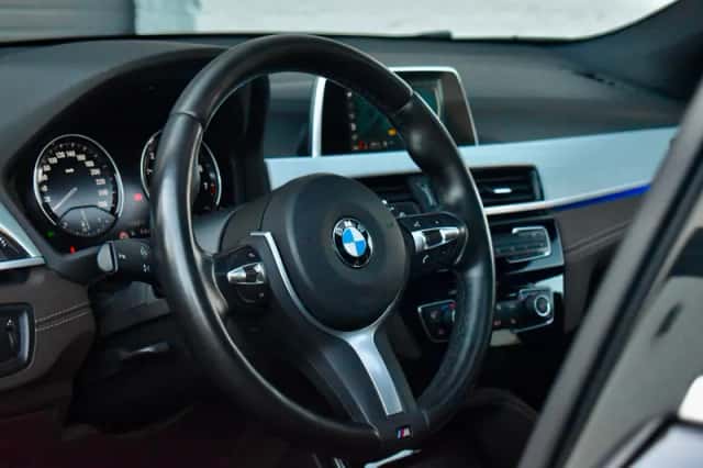 BMW X2 (2018) thumbnail 9