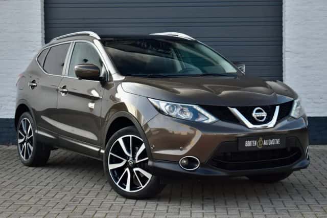 Nissan Qashqai (2015) thumbnail 3