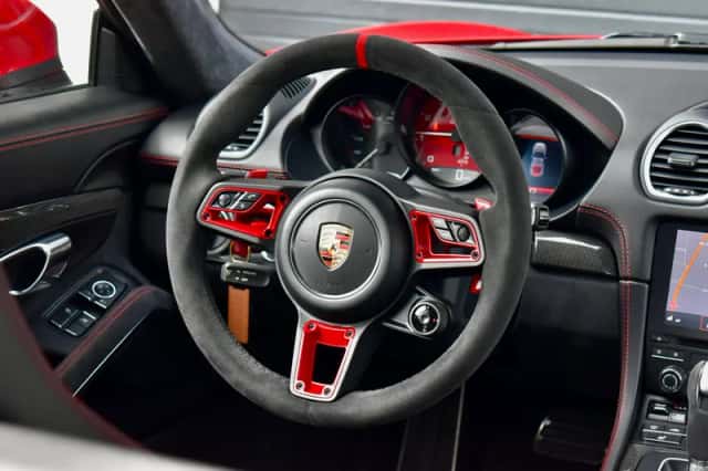 Porsche 718 (2018) thumbnail 8