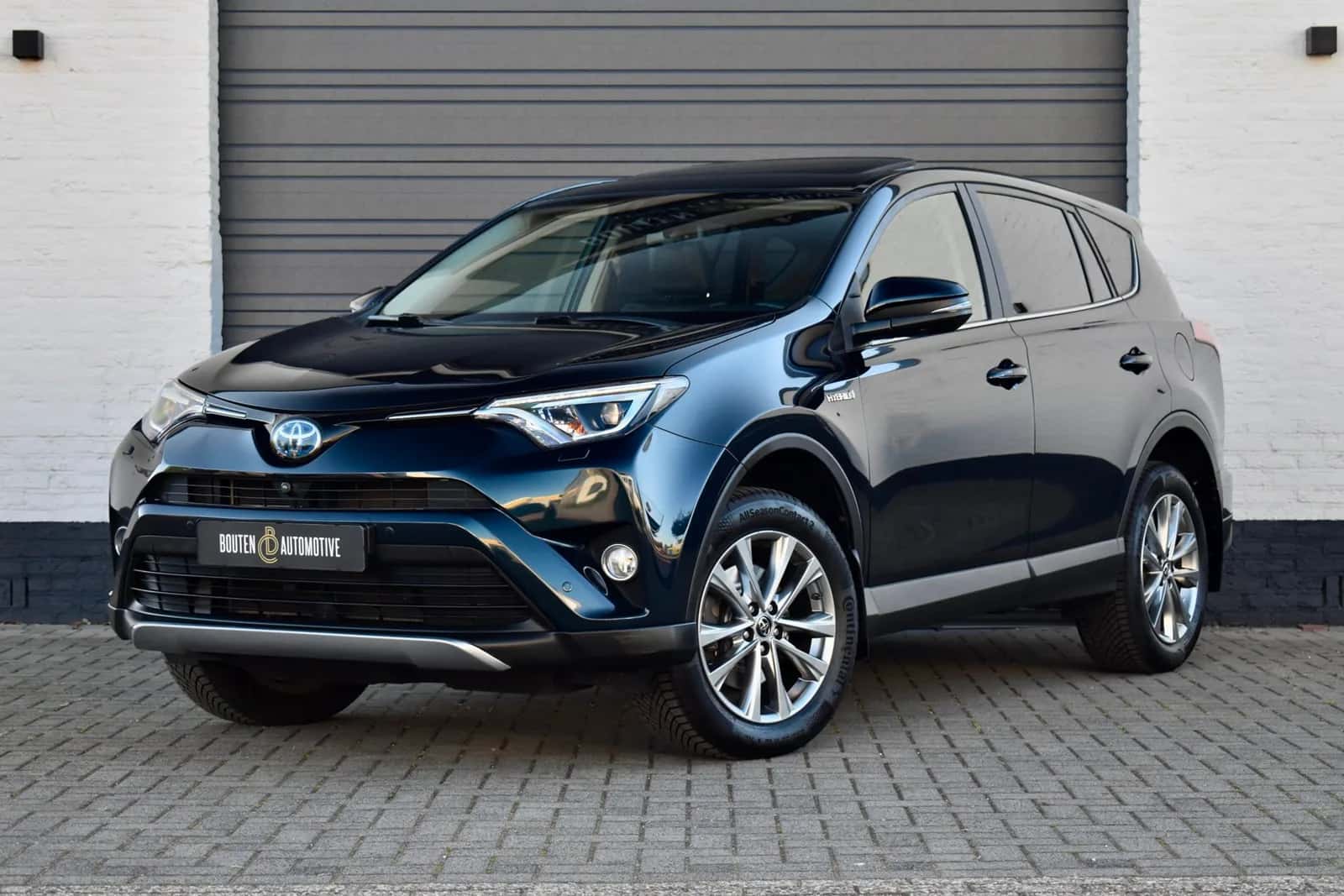 Toyota RAV4 (2018) — foto 1