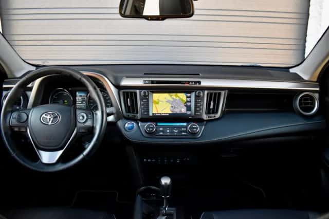 Toyota RAV4 (2018) thumbnail 4
