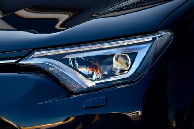Toyota RAV4 (2018) thumbnail 35