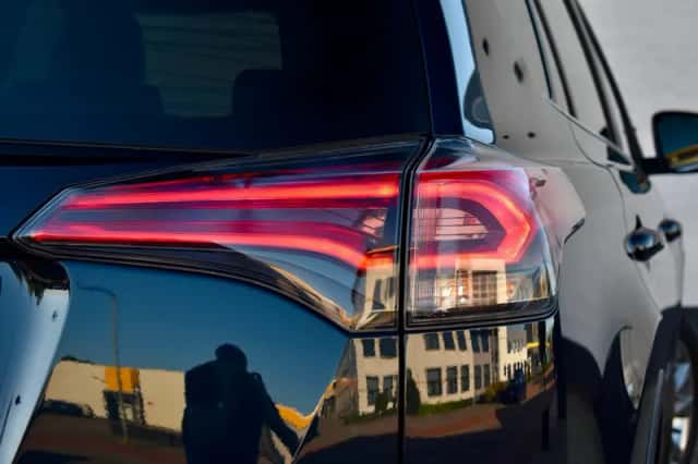 Toyota RAV4 (2018) thumbnail 36