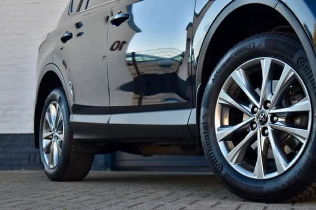 Toyota RAV4 (2018) thumbnail 42