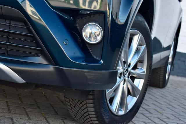Toyota RAV4 (2018) thumbnail 44