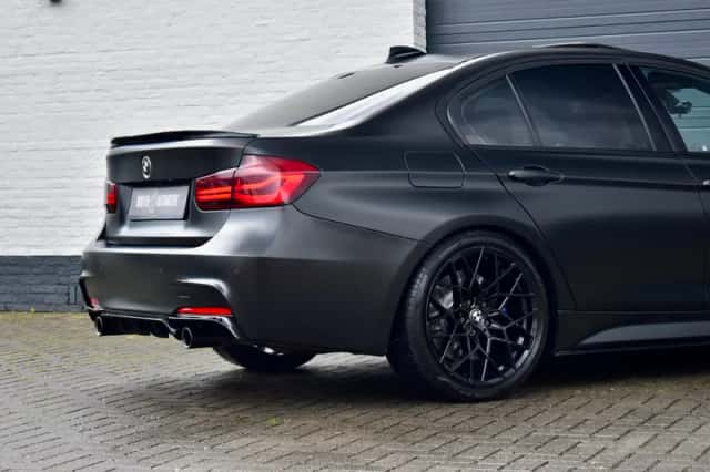 BMW 3-Serie (2016) thumbnail 32