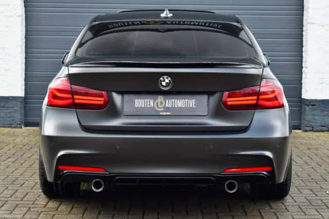 BMW 3-Serie (2016) thumbnail 6