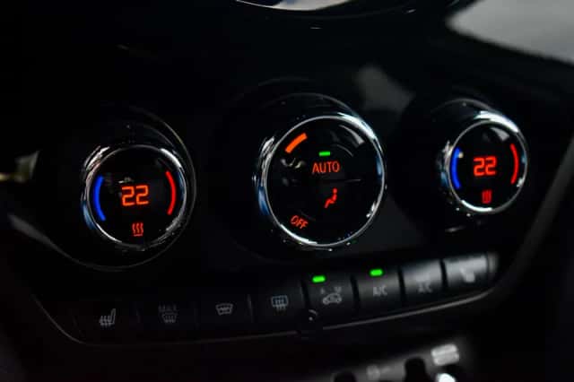 MINI Countryman (2018) thumbnail 13