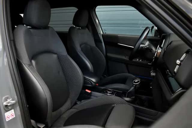 MINI Countryman (2018) thumbnail 19