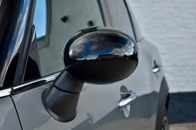 MINI Countryman (2018) thumbnail 32