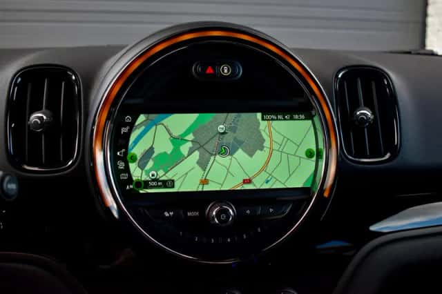 MINI Countryman (2018) thumbnail 10