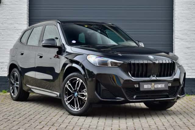 BMW X1 (2023) thumbnail 3