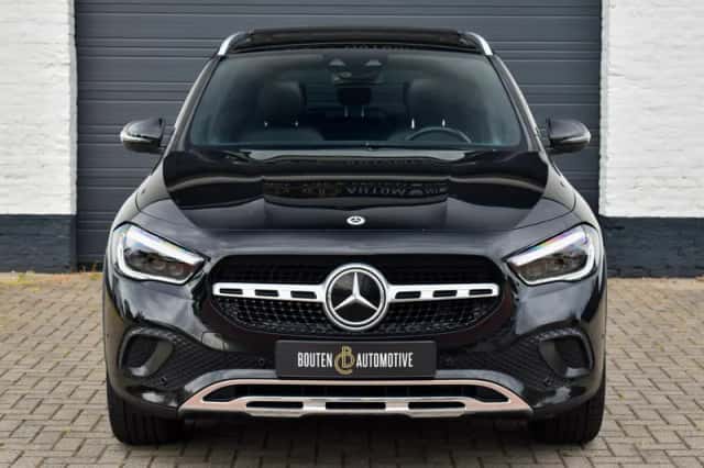 Mercedes-Benz GLA (2020) thumbnail 2