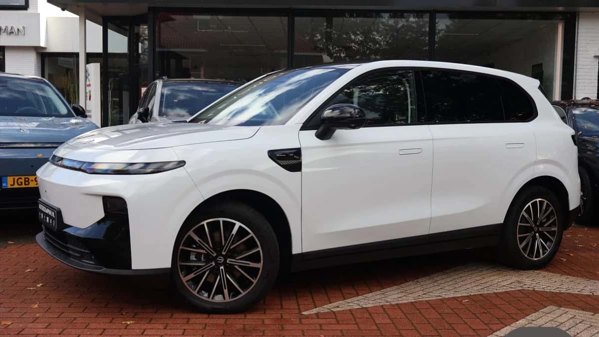 Leapmotor B10 (2026) — foto 1