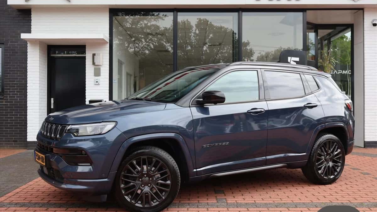 Jeep Compass (2021) — foto 1