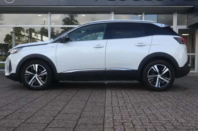 Peugeot 3008 (2023) thumbnail 2