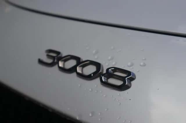 Peugeot 3008 (2023) thumbnail 22