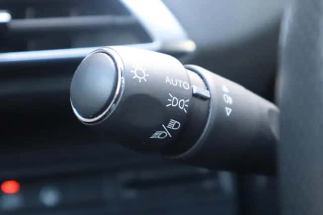 Peugeot 3008 (2023) thumbnail 36
