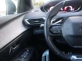Peugeot 3008 (2023) thumbnail 38