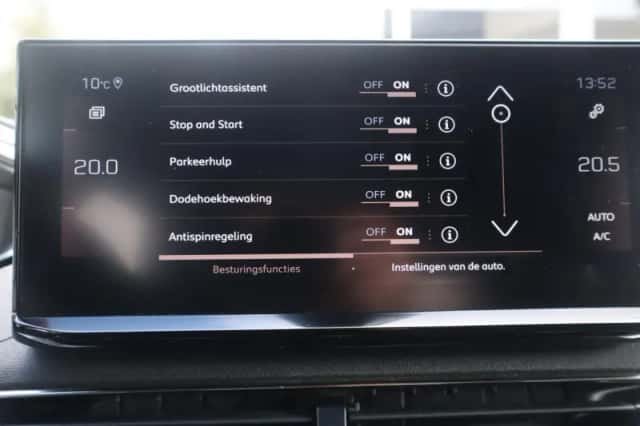 Peugeot 3008 (2023) thumbnail 51