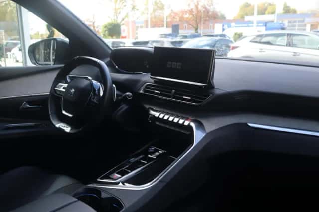 Peugeot 3008 (2023) thumbnail 54