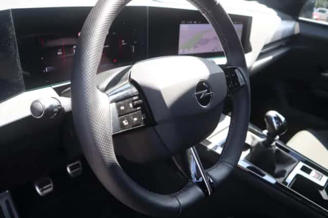 Opel Astra (2024) thumbnail 12
