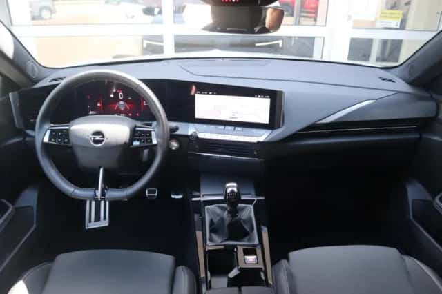 Opel Astra (2024) thumbnail 5