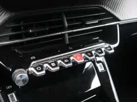 Peugeot 208 (2024) thumbnail 32
