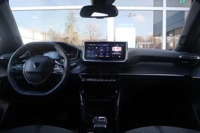 Peugeot 2008 (2025) thumbnail 5