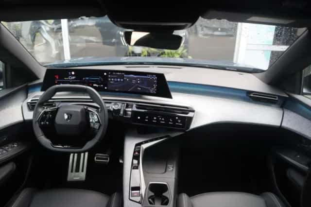 Peugeot 5008 (2025) thumbnail 6