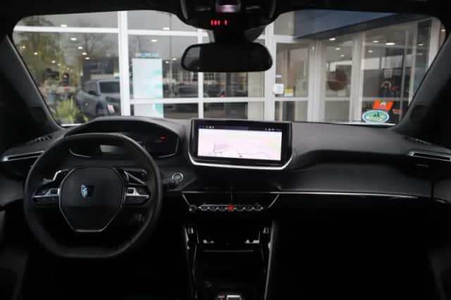 Peugeot 2008 (2025) thumbnail 5