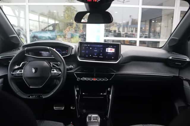Peugeot 208 (2025) thumbnail 5