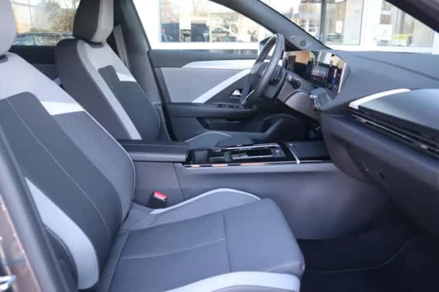 Opel Astra (2025) thumbnail 6