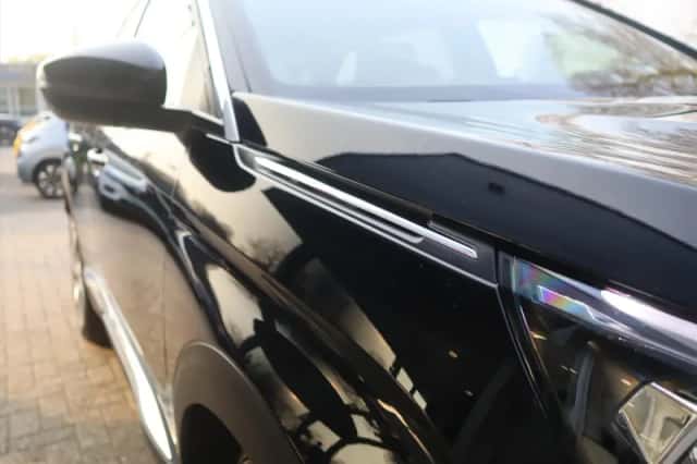 Peugeot 3008 (2019) thumbnail 19